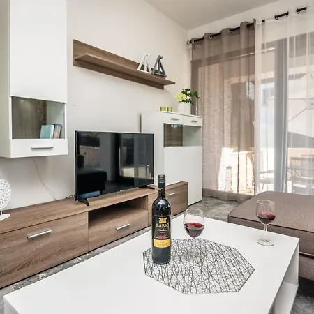 Holiday home Genster - Mirna Kroatien *
