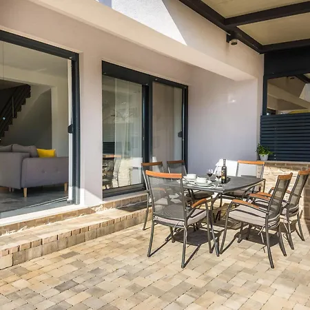 Genster - Mirna Kroatien Holiday home