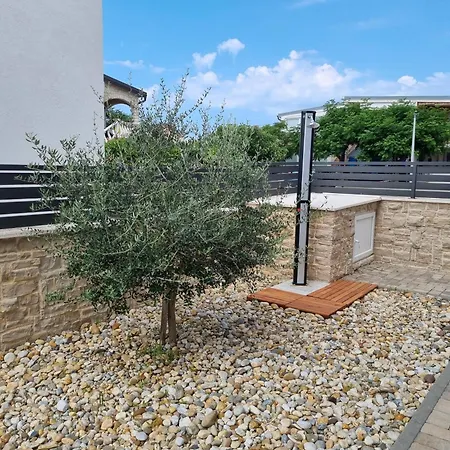 펜션 Genster - Mirna Kroatien