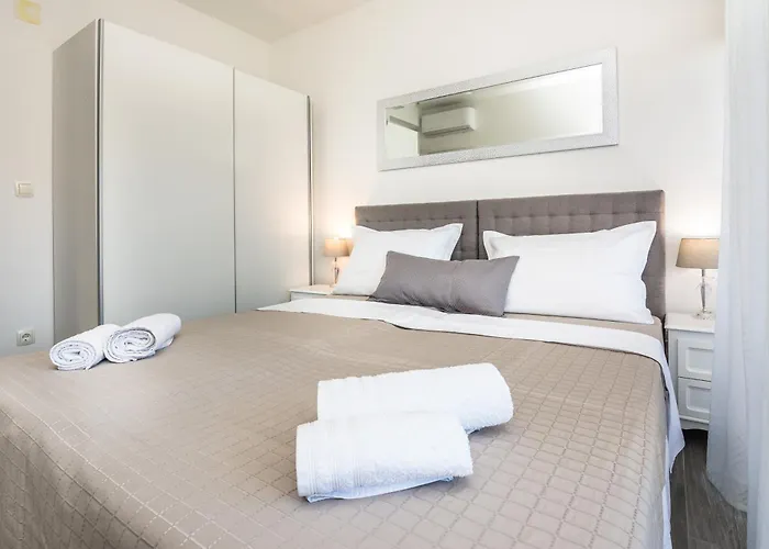 펜션 Genster - Mirna Kroatien *