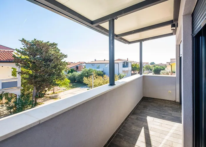 Genster - Mirna Kroatien 비르